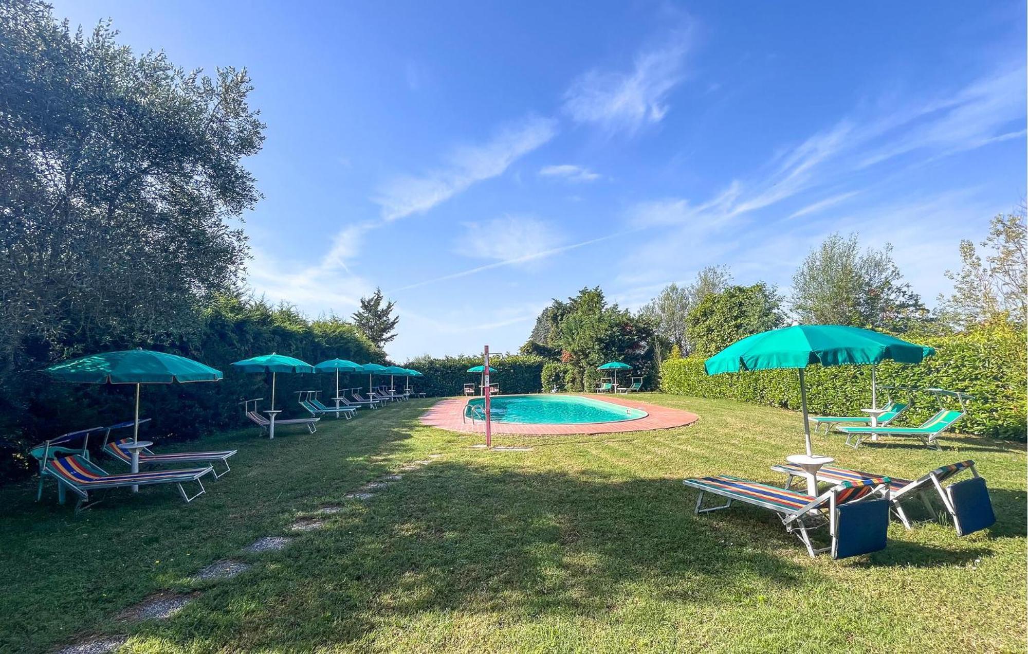 Lovely Apartment In Tuoro Sul Trasimeno With Wifi ภายนอก รูปภาพ