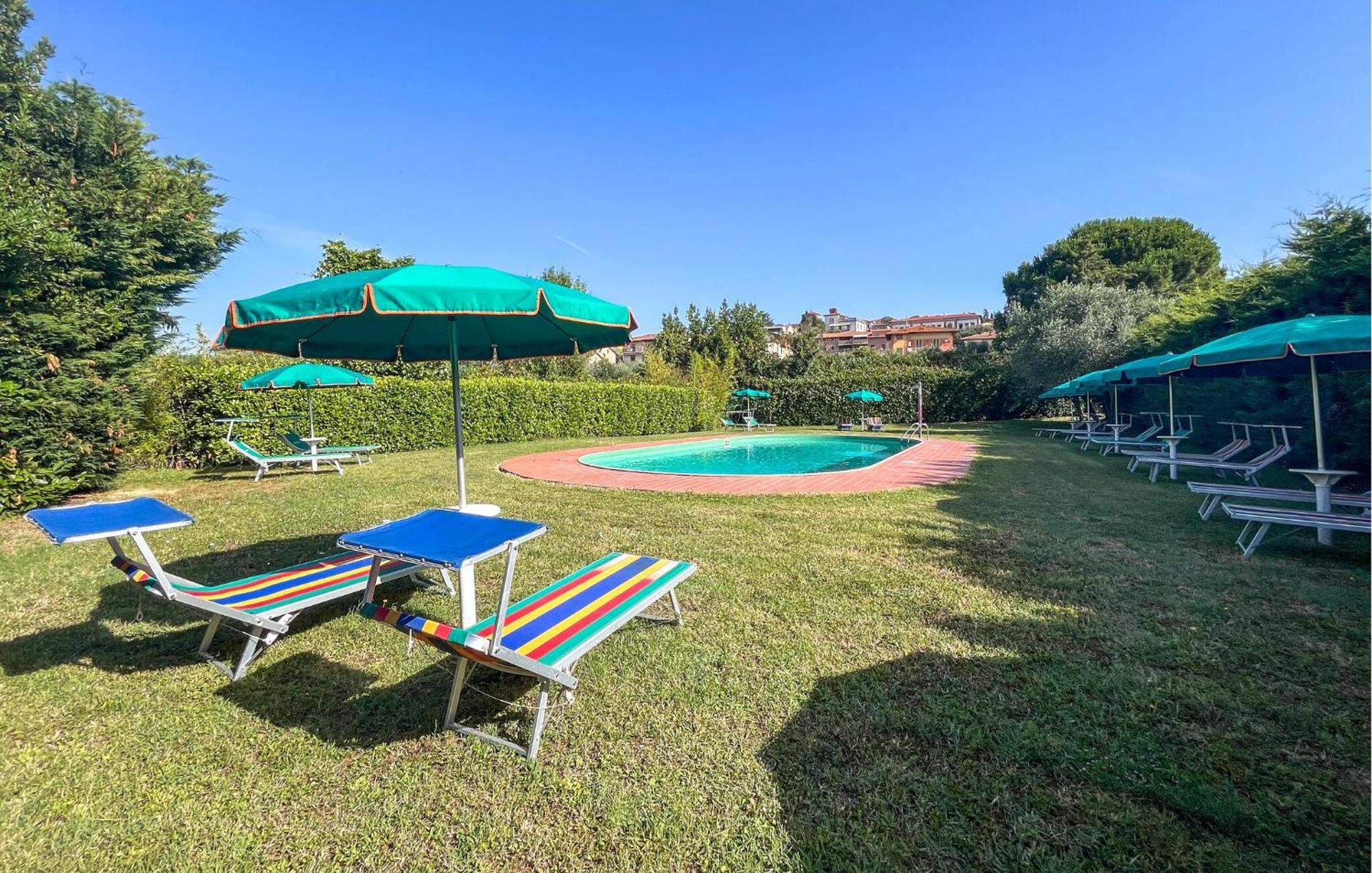 Lovely Apartment In Tuoro Sul Trasimeno With Wifi ภายนอก รูปภาพ