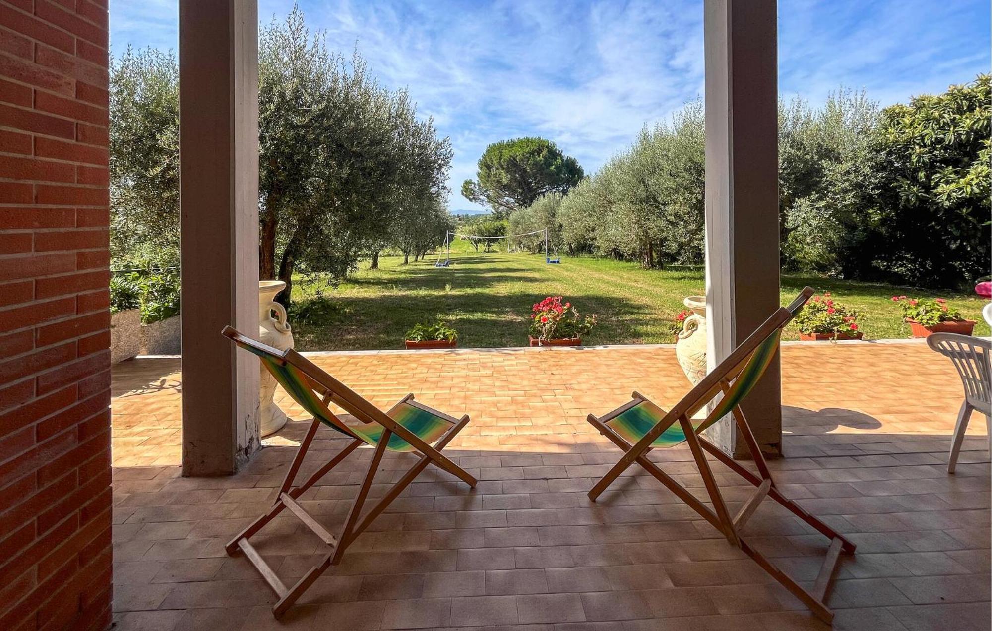 Lovely Apartment In Tuoro Sul Trasimeno With Wifi ภายนอก รูปภาพ